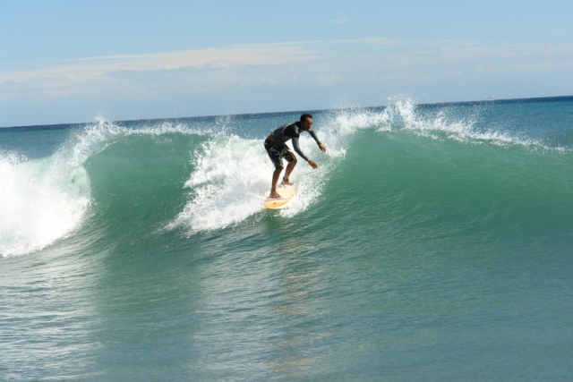 Prohiben practicar surf en Barcelona Prohiben practicar surf en Barcelona