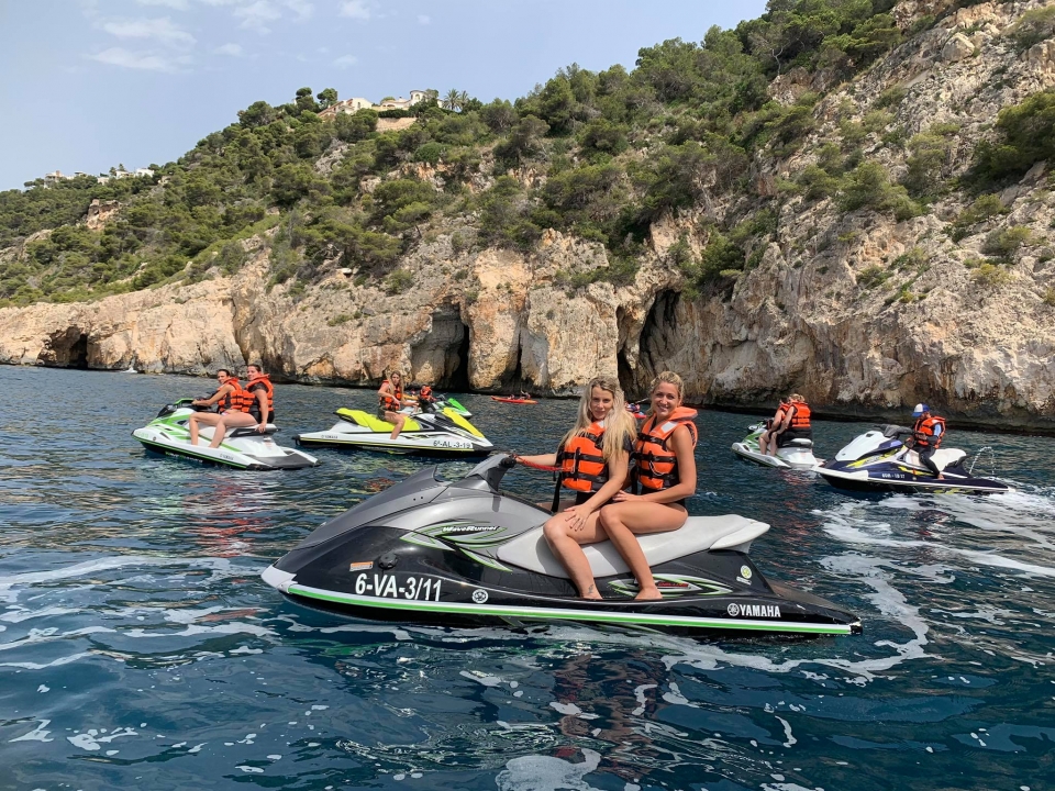 Jet skis y amigas en Alicanle Jet skis y amigas en Alicanle