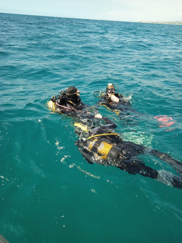 Opinión de Emma sobre Bautismo de buceo desde barco en Mataró
