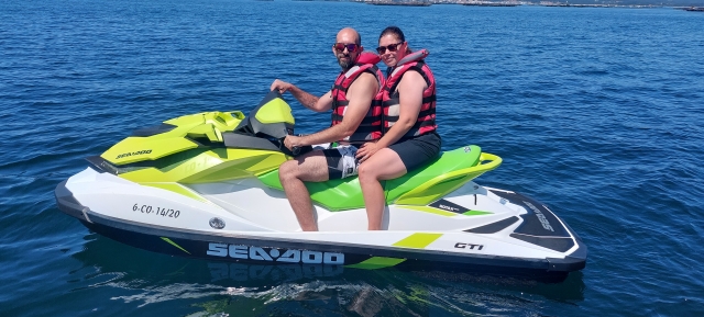 Opinión de Luis sobre Ruta en jet ski biplaza Isla de Areoso, 80min
