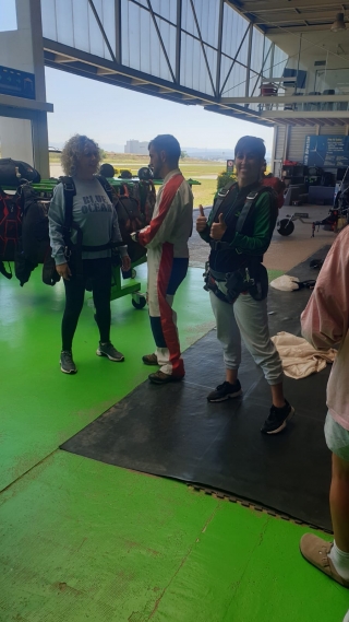 res_o-64487-paracaidismo_de_maite-salinas_1748854387871.jpeg