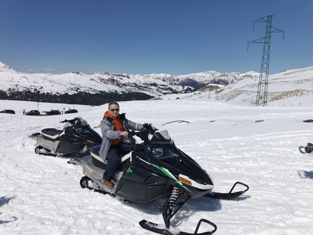Opinión de Clochard sobre Ruta en moto de nieve biplaza en Andorra 30 min