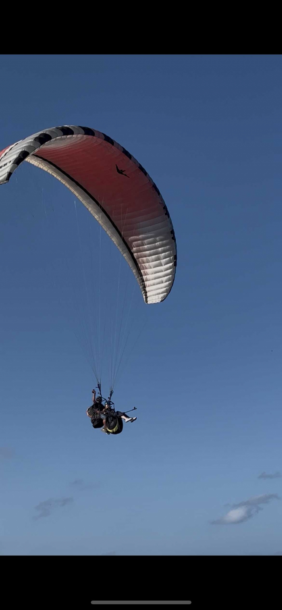 res_o-65164-parapente_de_rebeca-rodriguez-zapata_img-0864_17543078222790.jpg res_o-65164-parapente_de_rebeca-rodriguez-zapata_img-0864_17543078222790.jpg