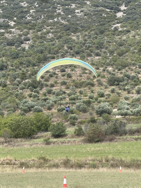 Opinión de PAU CARDÚS sobre Vuelo en parapente en Igualada 20-25 minutos