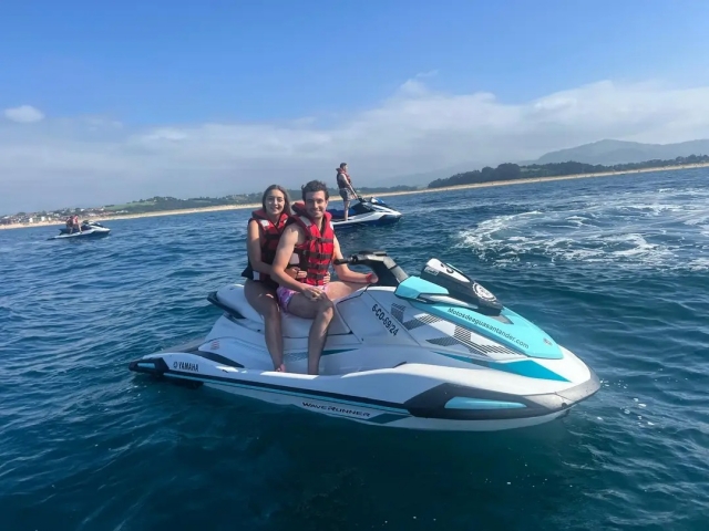 Opinión de Claudia sobre Ruta en Jet ski biplaza Santander T.Alta