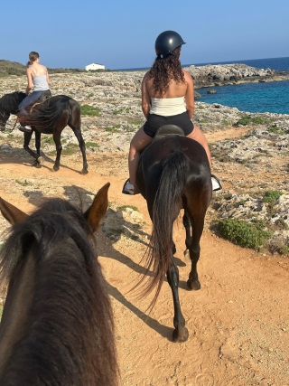 res_o-64600-rutas-a-caballo_de_urrutia_17497504802031.jpeg