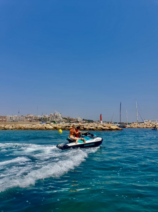 Opinión de Elisabet sobre Ruta jet ski por Platja del Miracle, 30min + fotos
