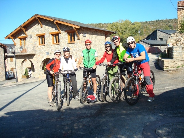 Comenzamos la jornada con una ruta en BTT
