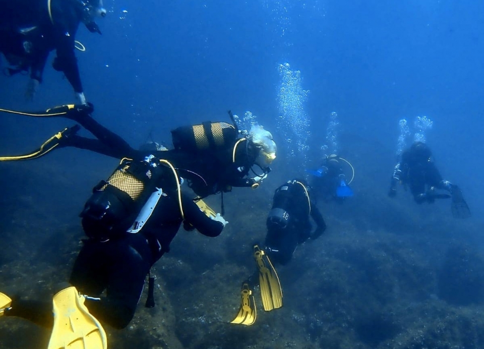 Descubriendo el fondo marino de L' Ametla Descubriendo el fondo marino de L' Ametla