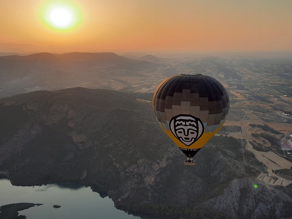 Paseo en globo al amanecer Paseo en globo al amanecer