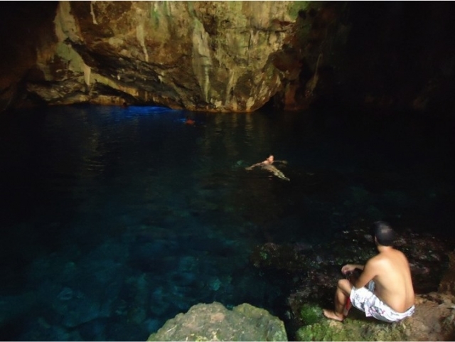 Lago de la gruta de Neptuno