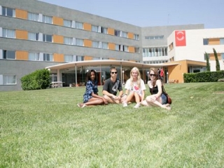 Campamento urbano 4 semanas en Castelldefels