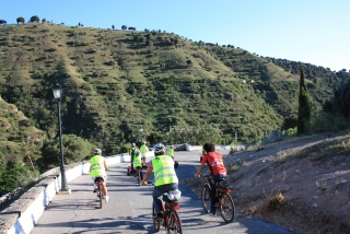 Gran tour en bici eléctrica por Granada, 2 horas