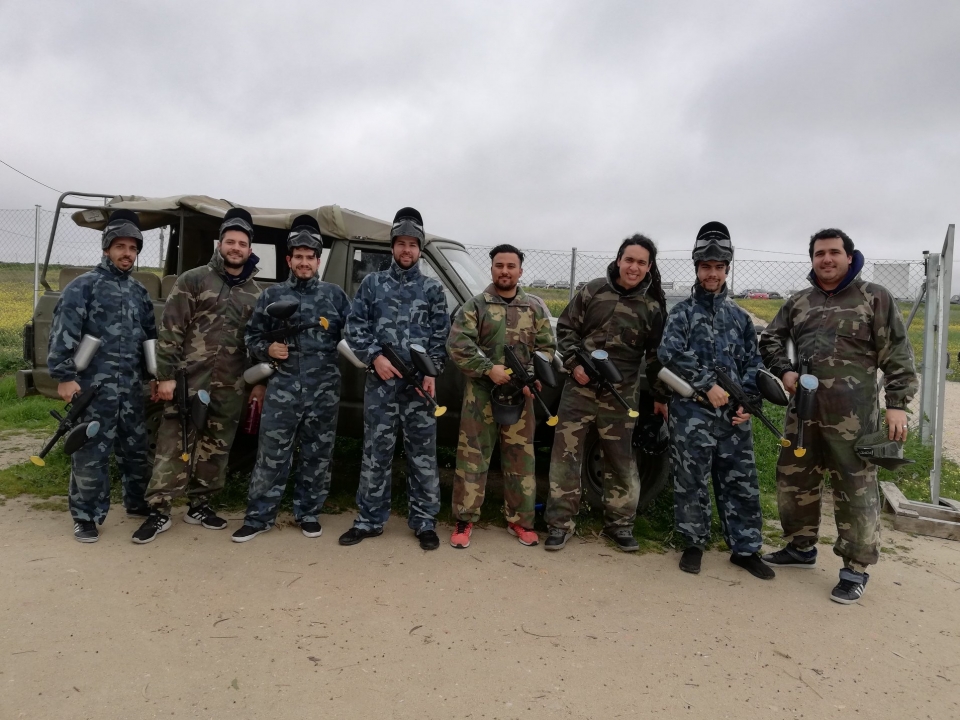 Grupo de amigos Grupo de amigos