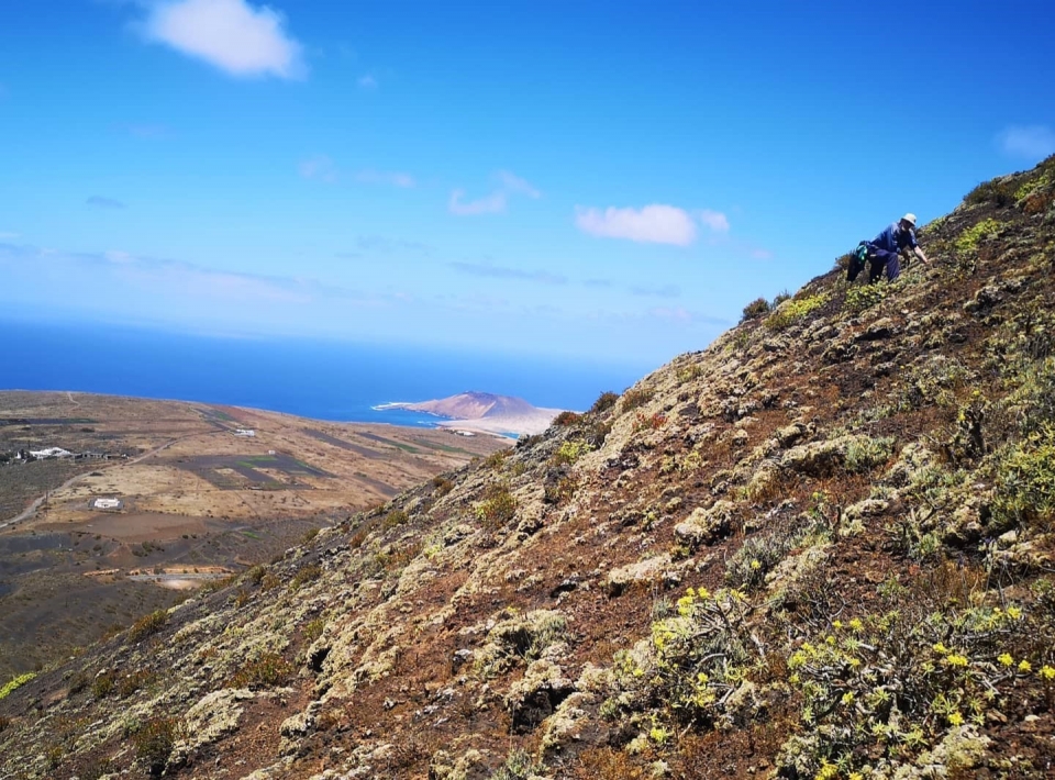 Las impresionantes vistas de Lanzarole dedsde la cima de Famara