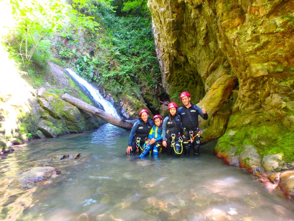 Familia en el cañón