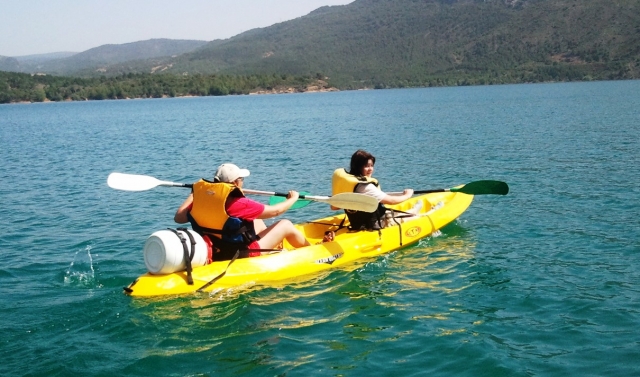 Subiendo en la canoa