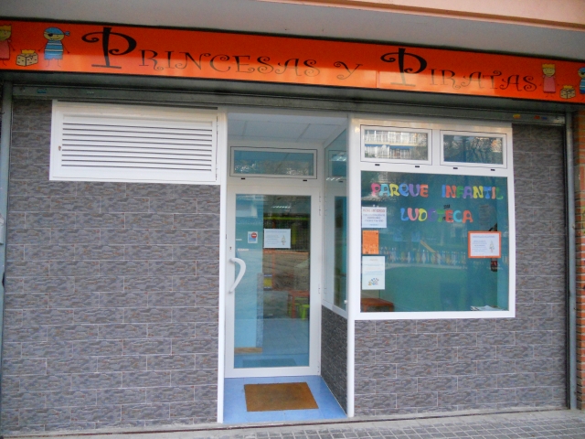 Día suelto en campamento urbano + comida, Móstoles