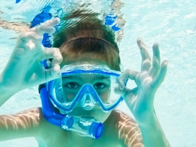 Snorkel con pequeños en Cabo de Gamarra Snorkel con pequeños en Cabo de Gamarra
