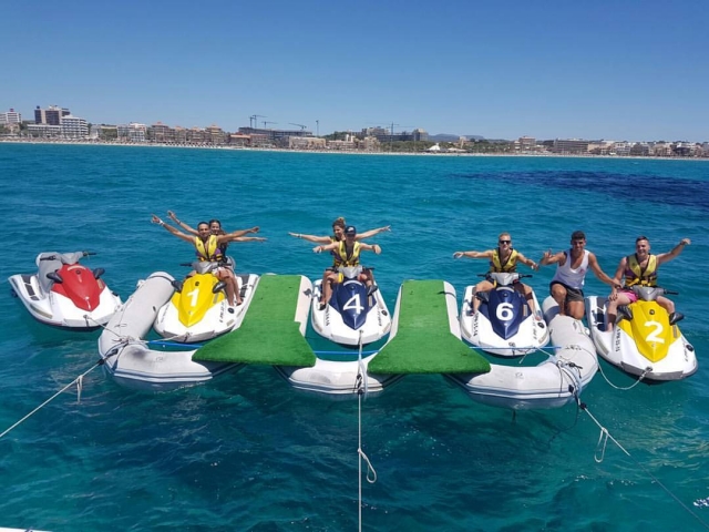 En la linea de salida de las jet skis