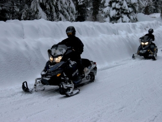 Safari moto de nieve individual Baqueira + Menú