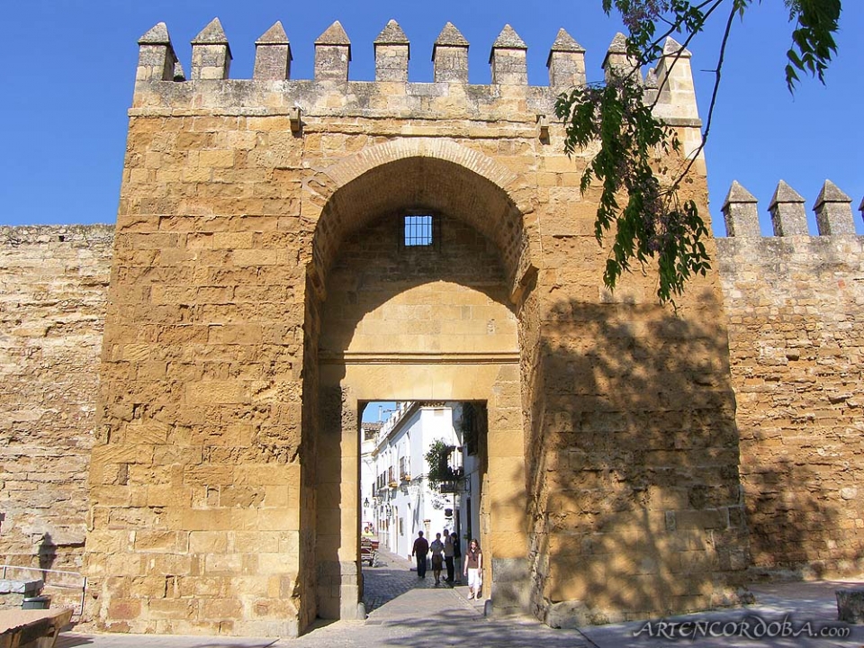 Puerta Almodovar Puerta Almodovar