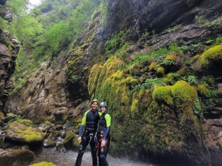 Barranquismo en Cuevón de Pruneda, 2h30min
