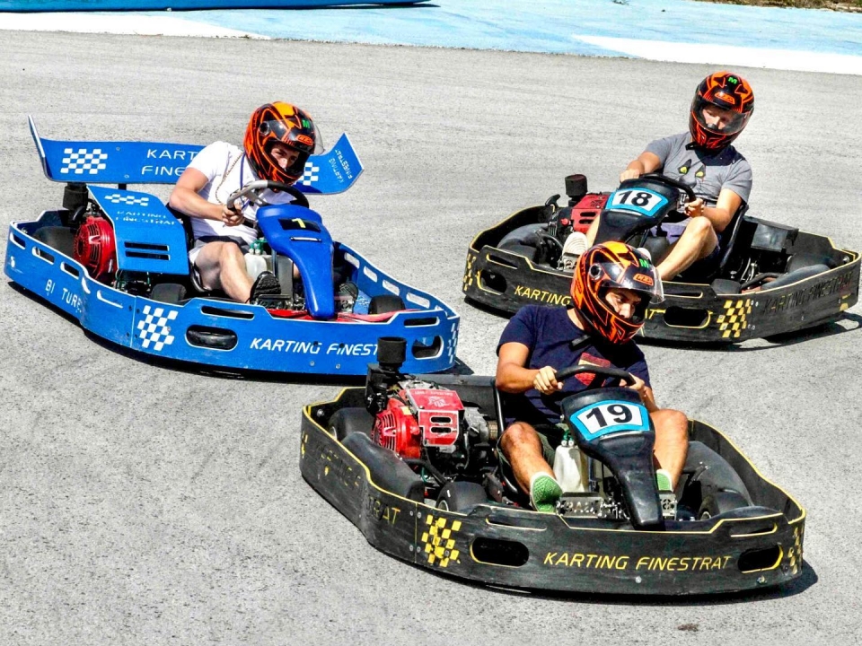 Go go go go go go go-go-go-go-go-go-go-go-go-go-go-go-go-go-go-go-go-go-go-karts con amigos Go go go go go go go-go-go-go-go-go-go-go-go-go-go-go-go-go-go-go-go-go-go-karts con amigos