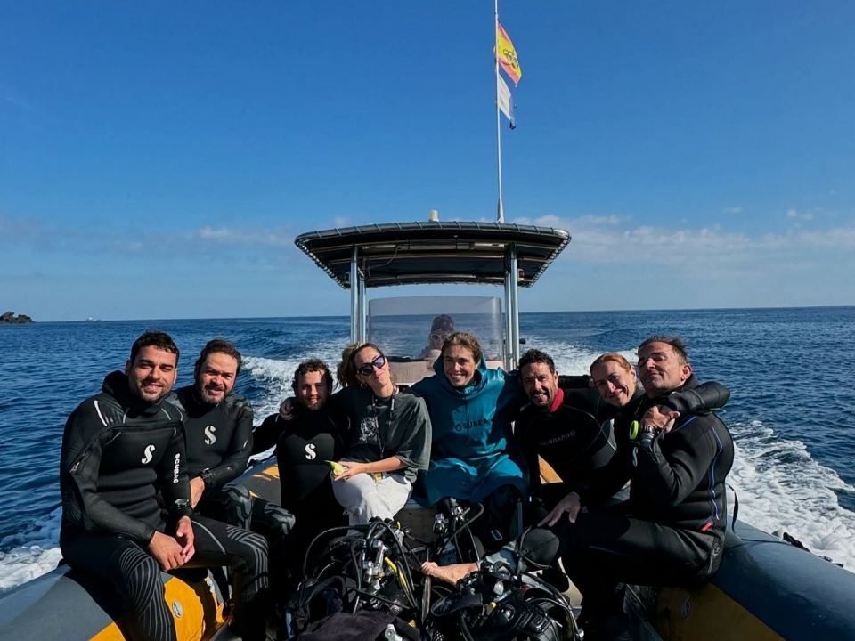En direccion al punto de buceo En direccion al punto de buceo