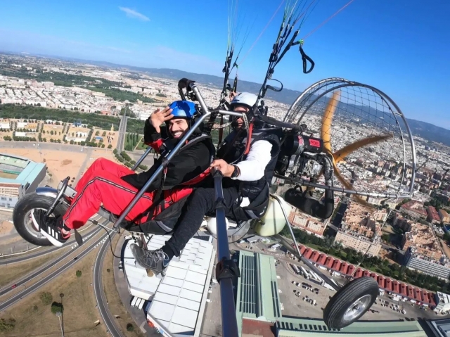 Duranle el vuelo en paratrike