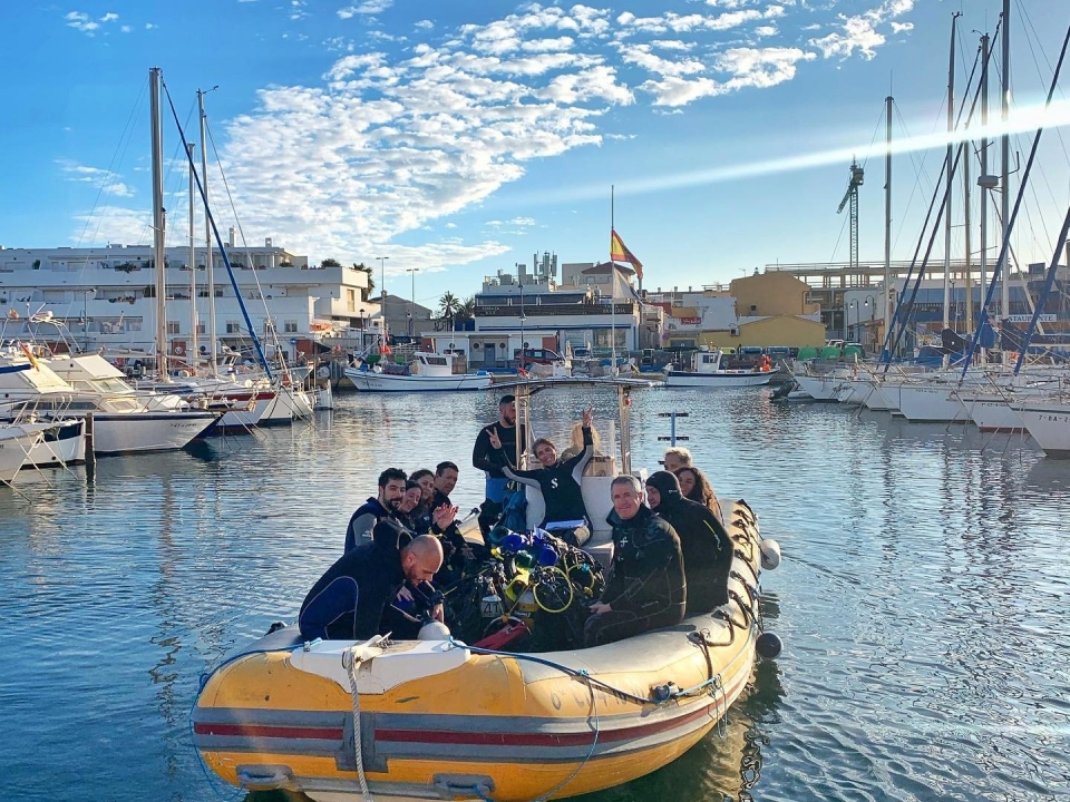 Emprende su viaje por el fondo marino murciano Emprende su viaje por el fondo marino murciano