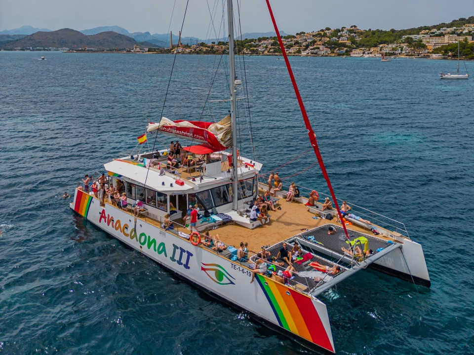 Paseo en catamarán Paseo en catamarán