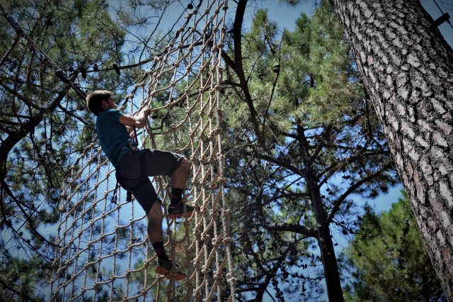 Escalando por la malla