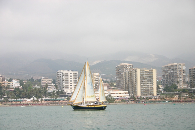 velero en Benalmádena