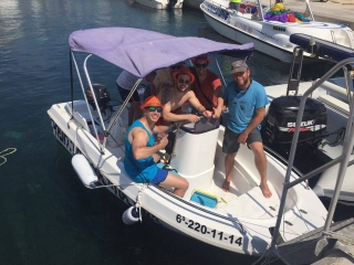 Renta de barco sin titulación Benidorm 2 horas