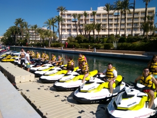 Renta jet ski con licencia desde Bahía Jávea 2h
