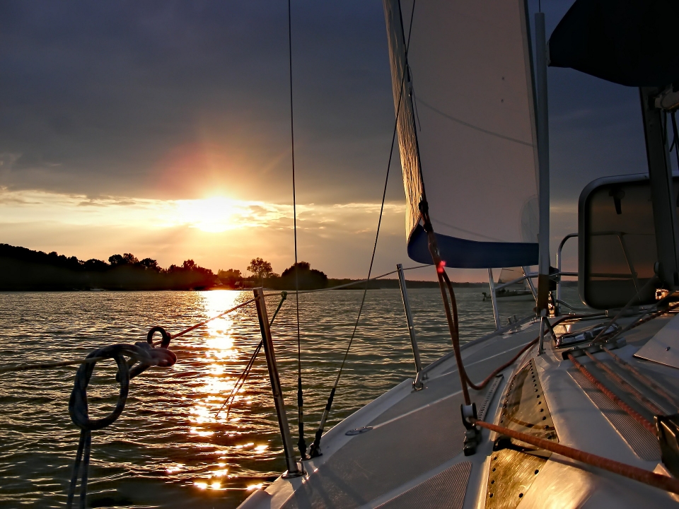 atardecer en el velero atardecer en el velero