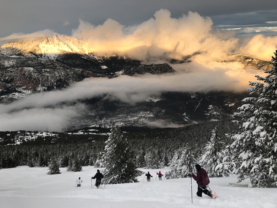 Tour con raquetas de nieve pirineo catalán
