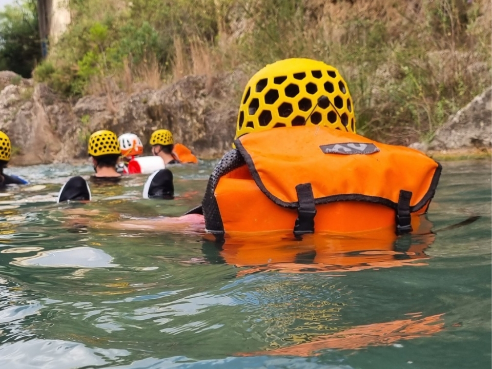 En el agua