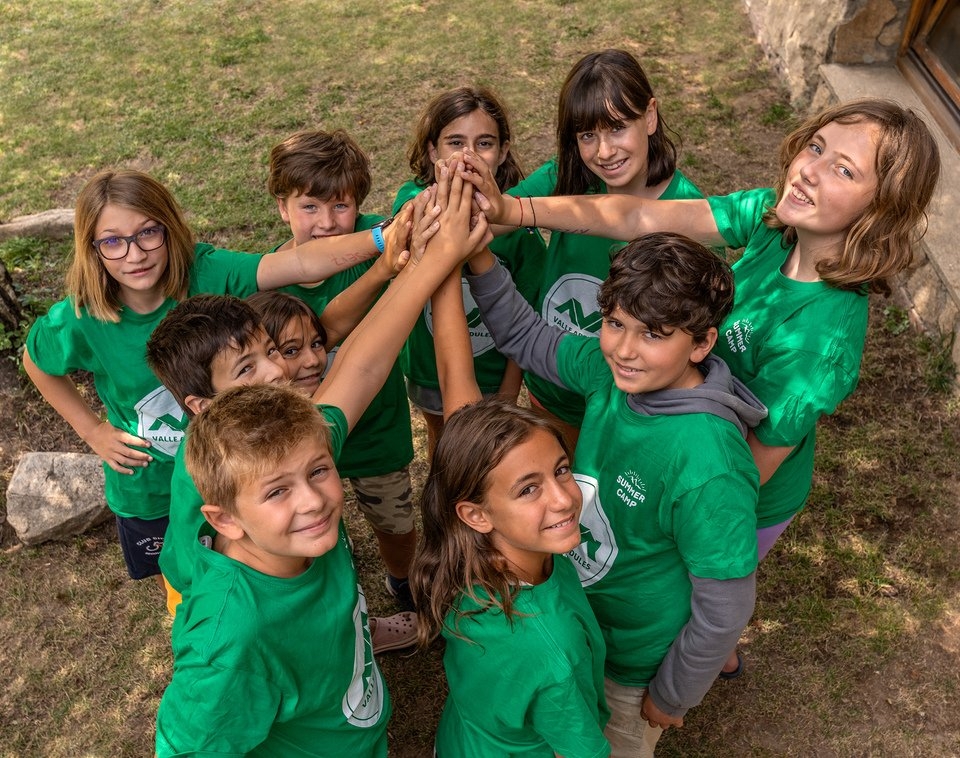 Niños disfrutando de un día en la Sierra de GUadarrama