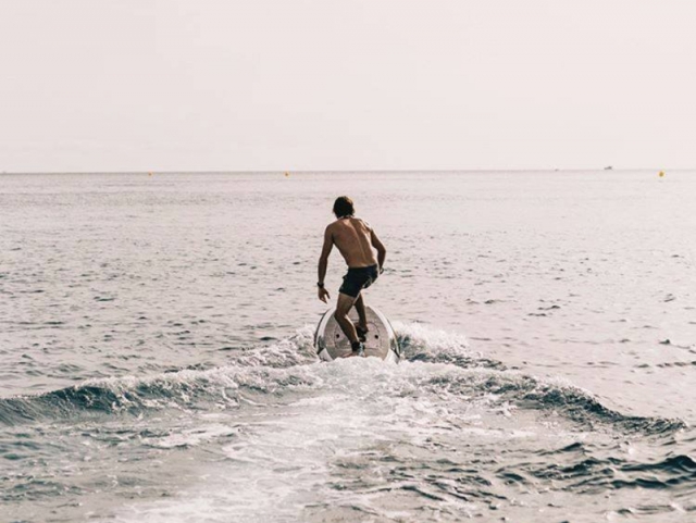 Sobre la tabla de jetsurf Sobre la tabla de jetsurf