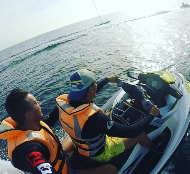Directos a Tabarca en moto de agua