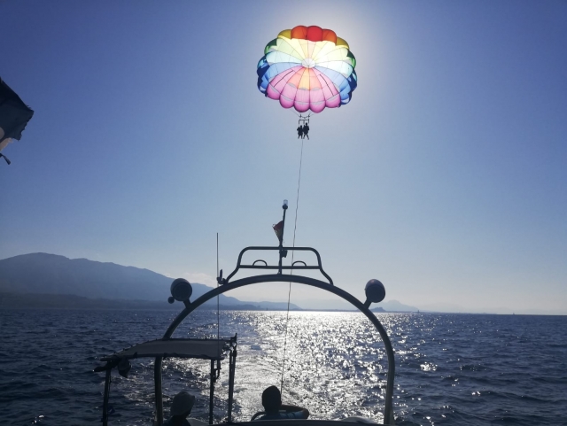 Vuelo en parasailing por la costa valenciana