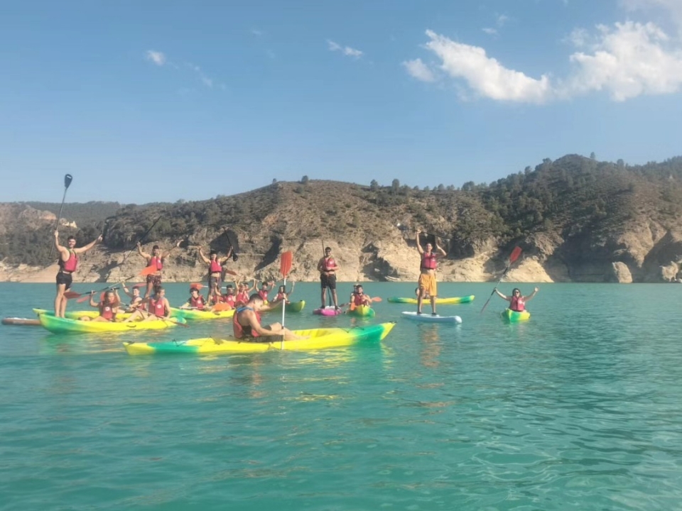 Remando en la presa de la Fuensanta