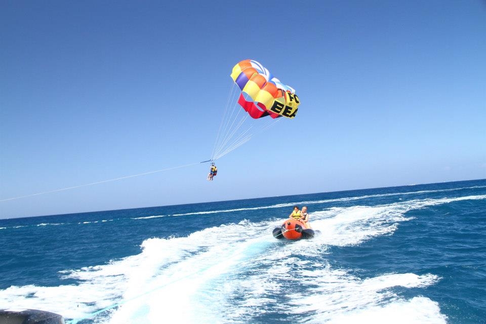 Giros y velocidad en parasailing