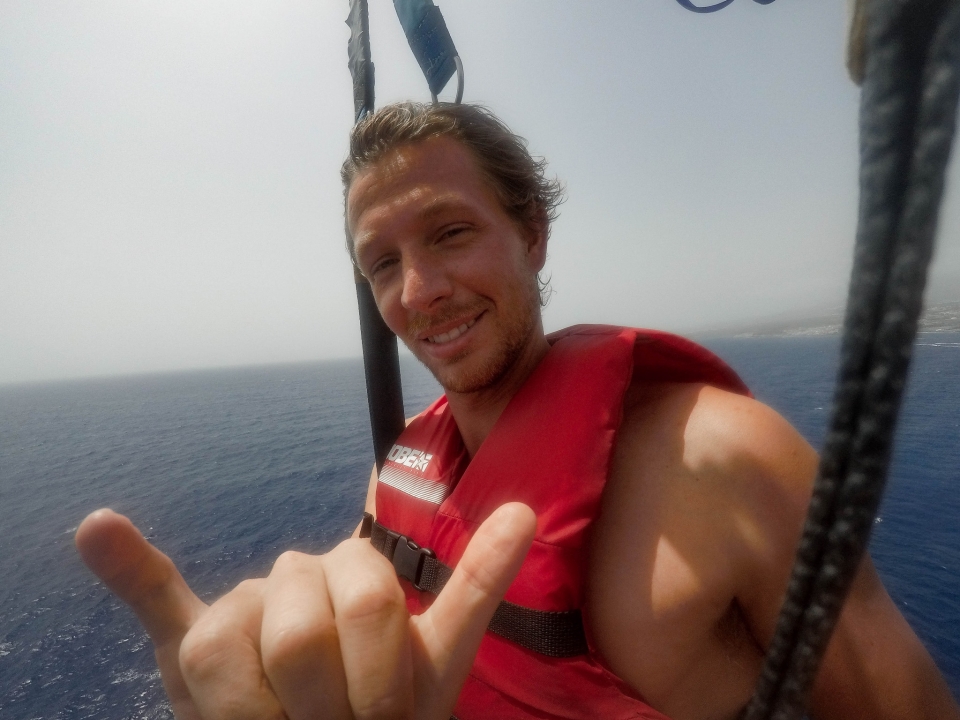 Disfruta en un parasailing Disfruta en un parasailing
