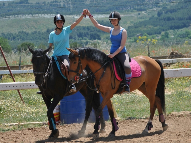 Campamento equitación Valladolid para niños 1 día