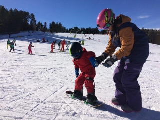 Clases snow grupales Vallnord 5 días niños