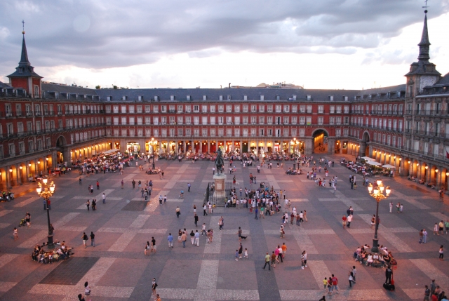 Ruta guiada por Plaza Mayor de Madrid para coles