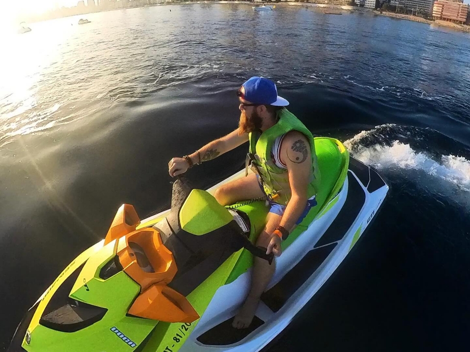 Paseo en jet ski en Benidorm Paseo en jet ski en Benidorm